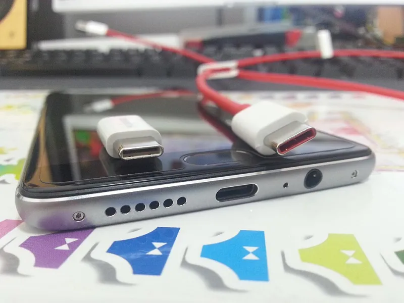 Charging Rules You Memorized in 2008 Are Quietly Killing Your Modern Phone Battery